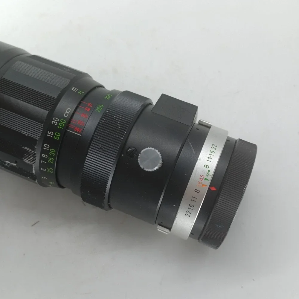 Soligor Auto-Zoom 75-260mm f4.5 Telephoto Zoom Camera Lens No.17630158 R31